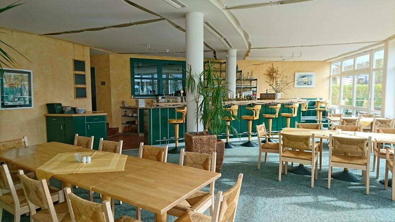 Mueritzparadies - Feriendorf Alte Fahrt Rechlin Bagian luar foto